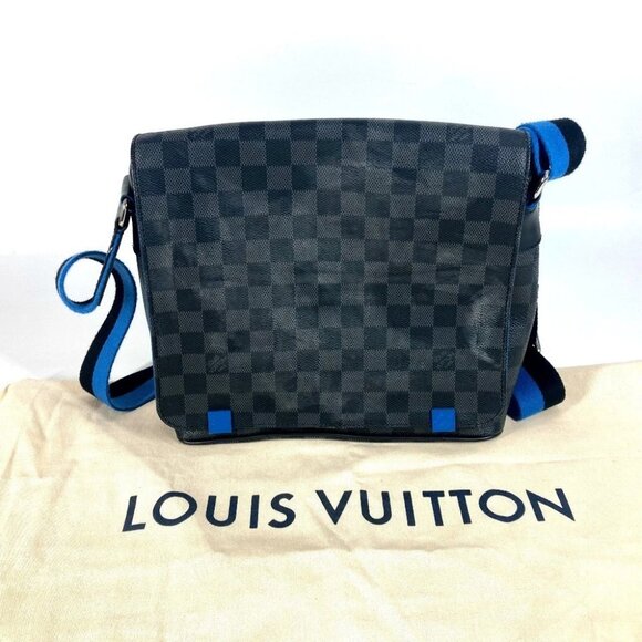 LOUIS VUITTON N42420 Damier Graphite District PM Messenger Shoulder Bag - Picture 1 of 15